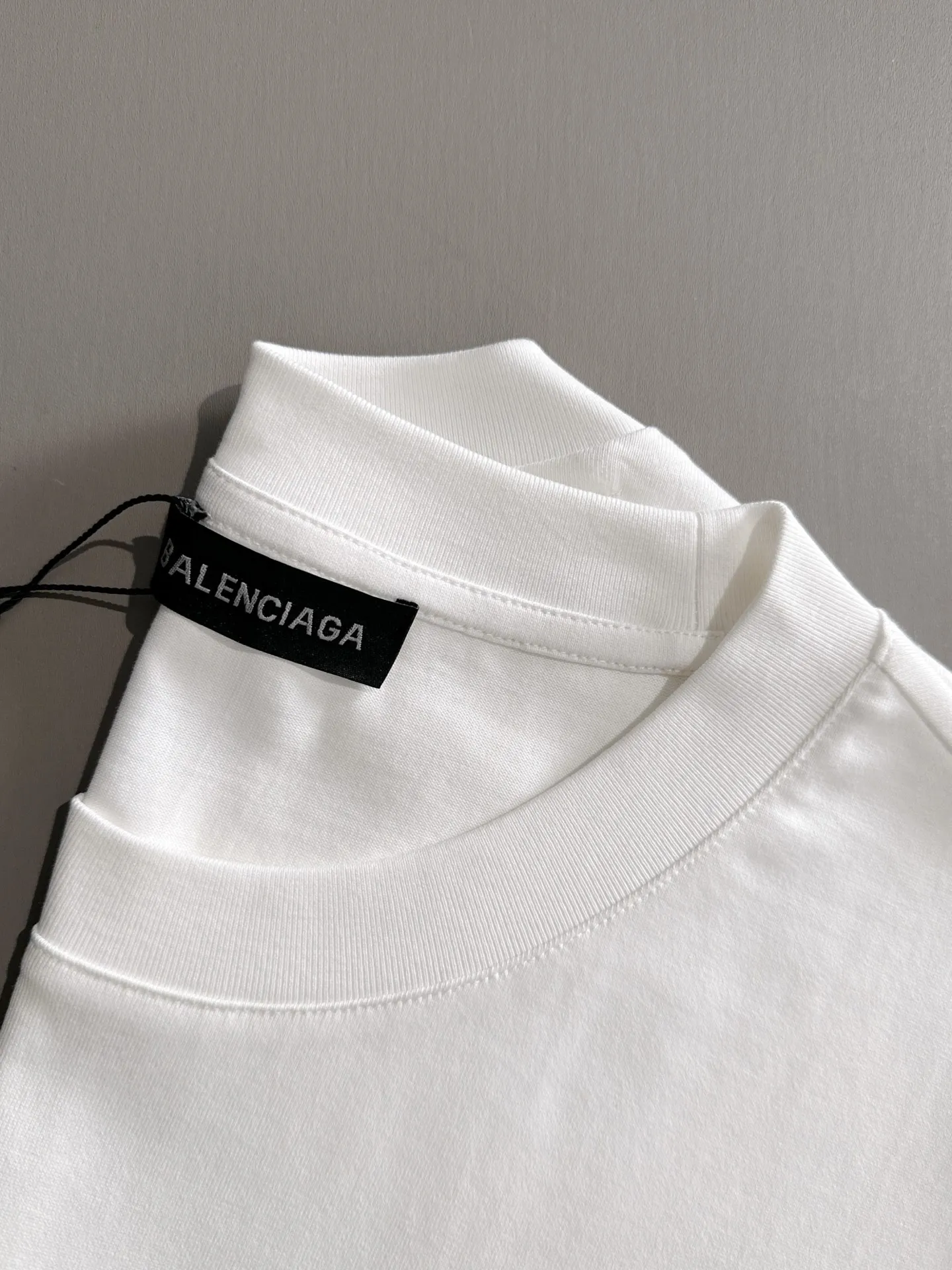 2026 New Arrival New Arrival T Premium ！ logo Premium . . . . . ！ ！ ：Black White Sizes：M-3XL